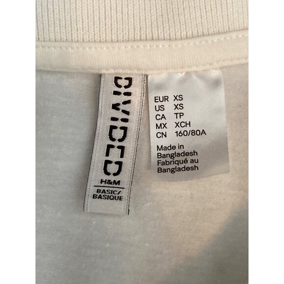 2 H&M Divided SS Crop Top Blue Tee T Shirt & White Crop Top V Neck Collar XS - Picture 3 of 8